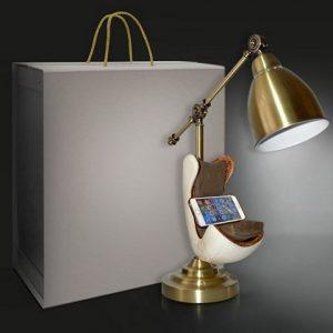 Настольная лампа «Комфорт» с функцией беспроводной зарядки Настольная лампа «Комфорт» с функцией беспроводной зарядки