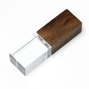 USB 2.0- флешка на 16 Гб прямоугольной формы