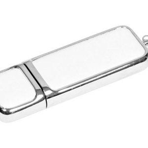 USB 2.0- флешка на 32 Гб компактной формы