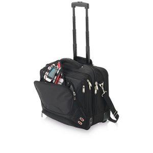 Чемодан на колесиках