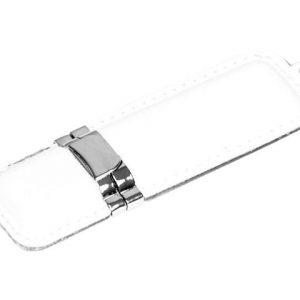 USB 3.0- флешка на 64 Гб классической прямоугольной формы