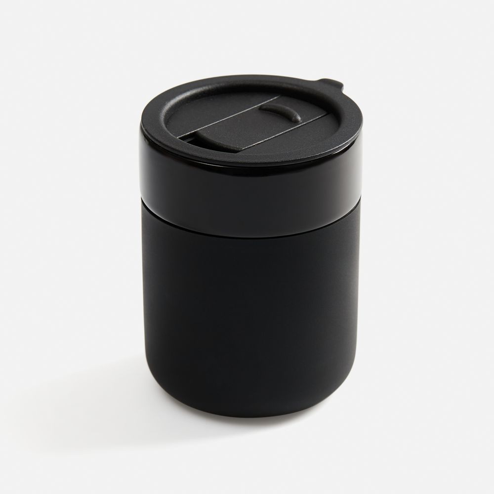 Кружка Nabo с силиконовым держателем, черная Кружка Nabo с силиконовым держателем, черная