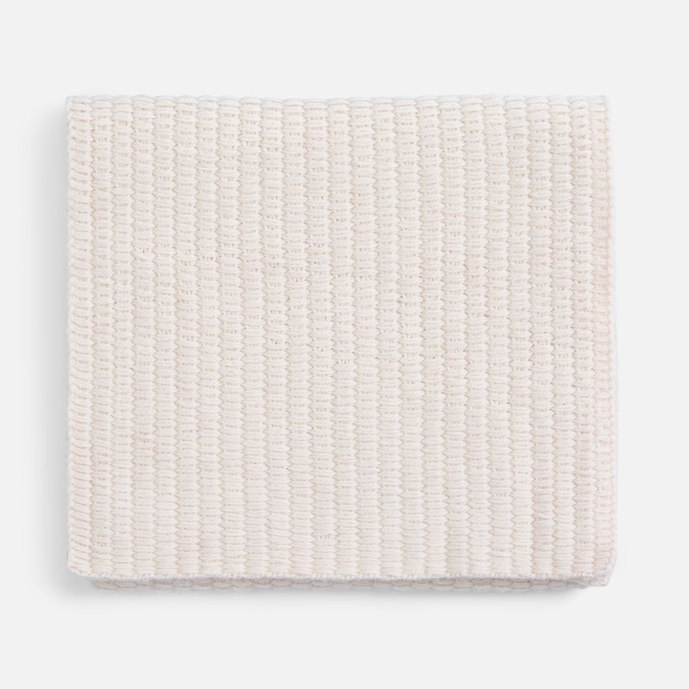 Шарф Frissonelle, жемчужно-белый Шарф Frissonelle, жемчужно-белый