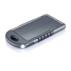 Влагонепроницаемое зарядное устройство Swiss Peak на солнечной батарее, 2000 mAh